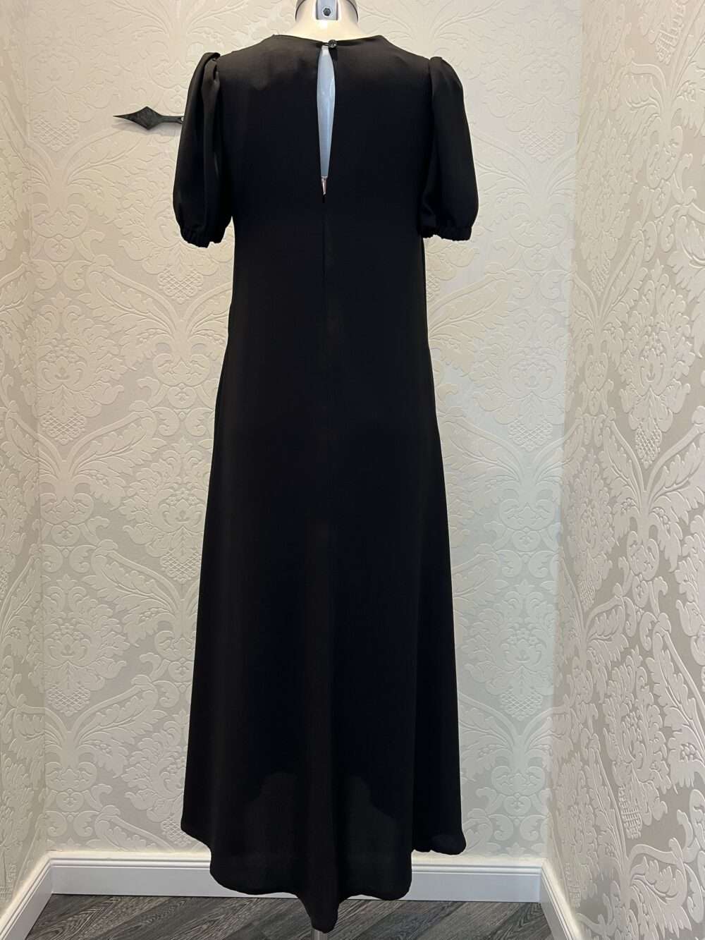 Langes Schwarzes Kleid