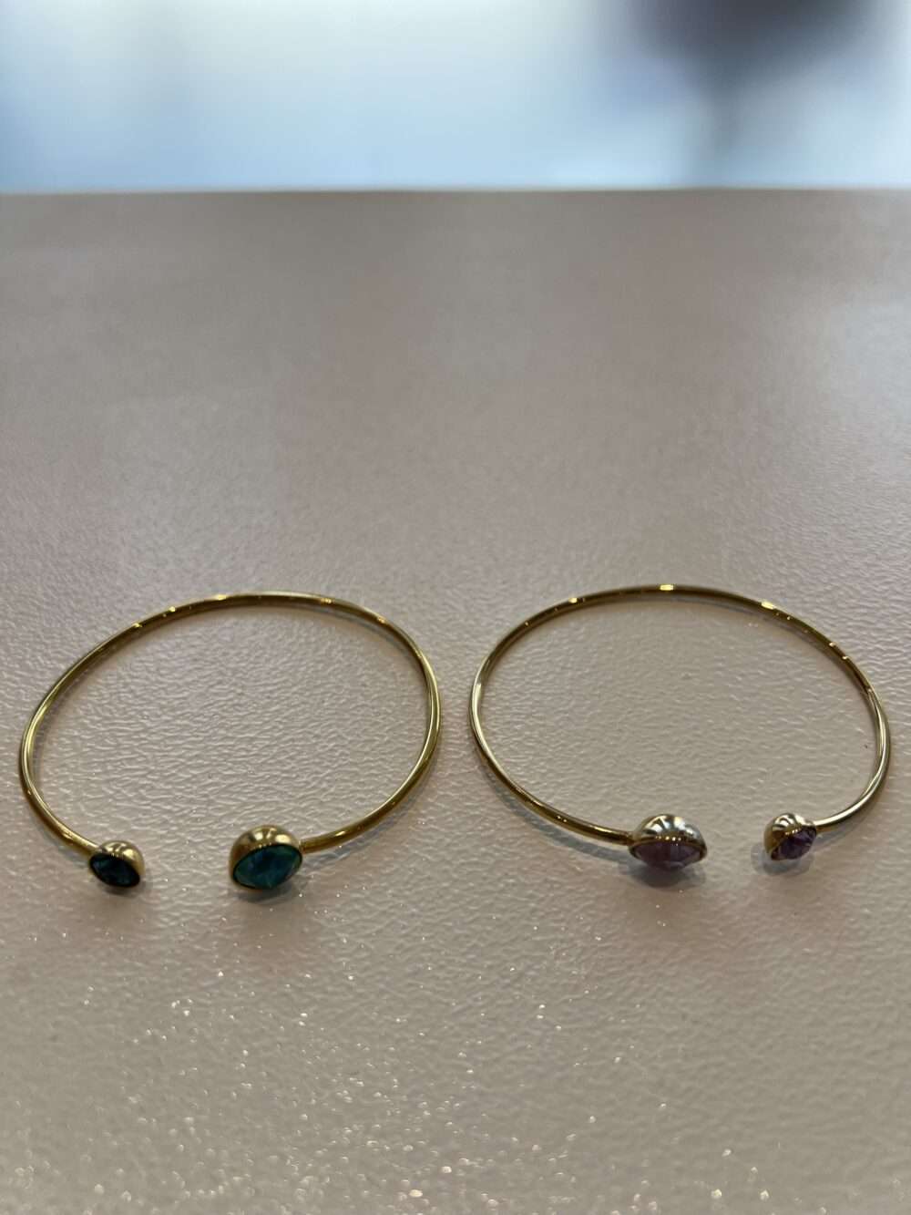 Goldfarbenes Armband – Bild 2